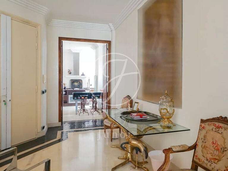 Apartment Paris 16e - 3 bedrooms - 189m²