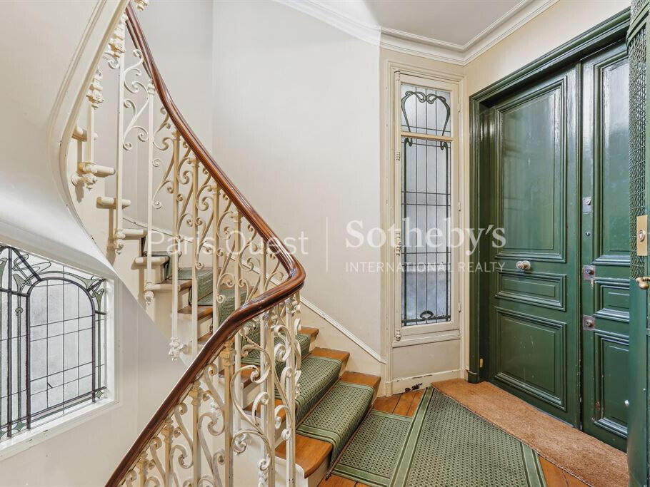 Apartment Paris 16e