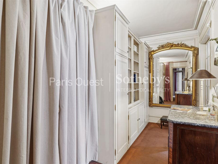 Apartment Paris 16e
