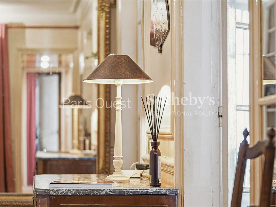 Apartment Paris 16e