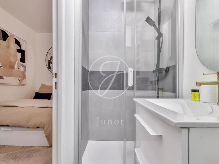 Appartement Paris 16e - 13m²