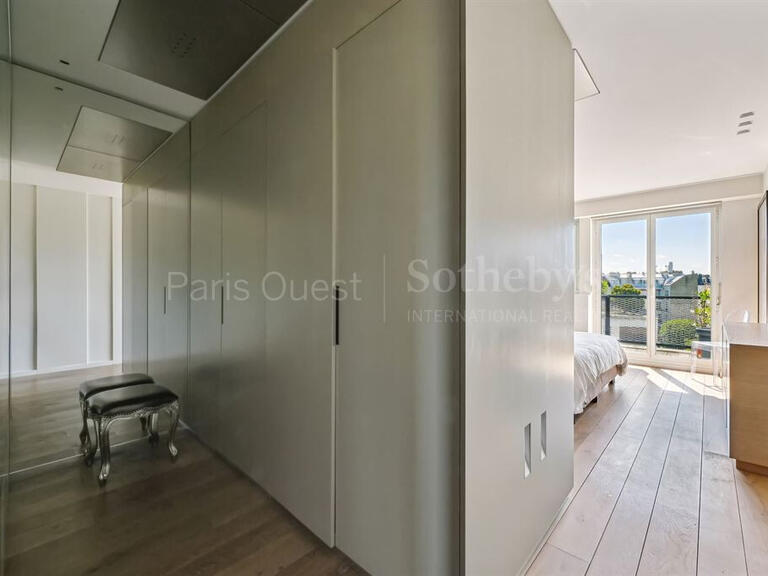 Appartement Paris 16e - 1 chambre - 116m²