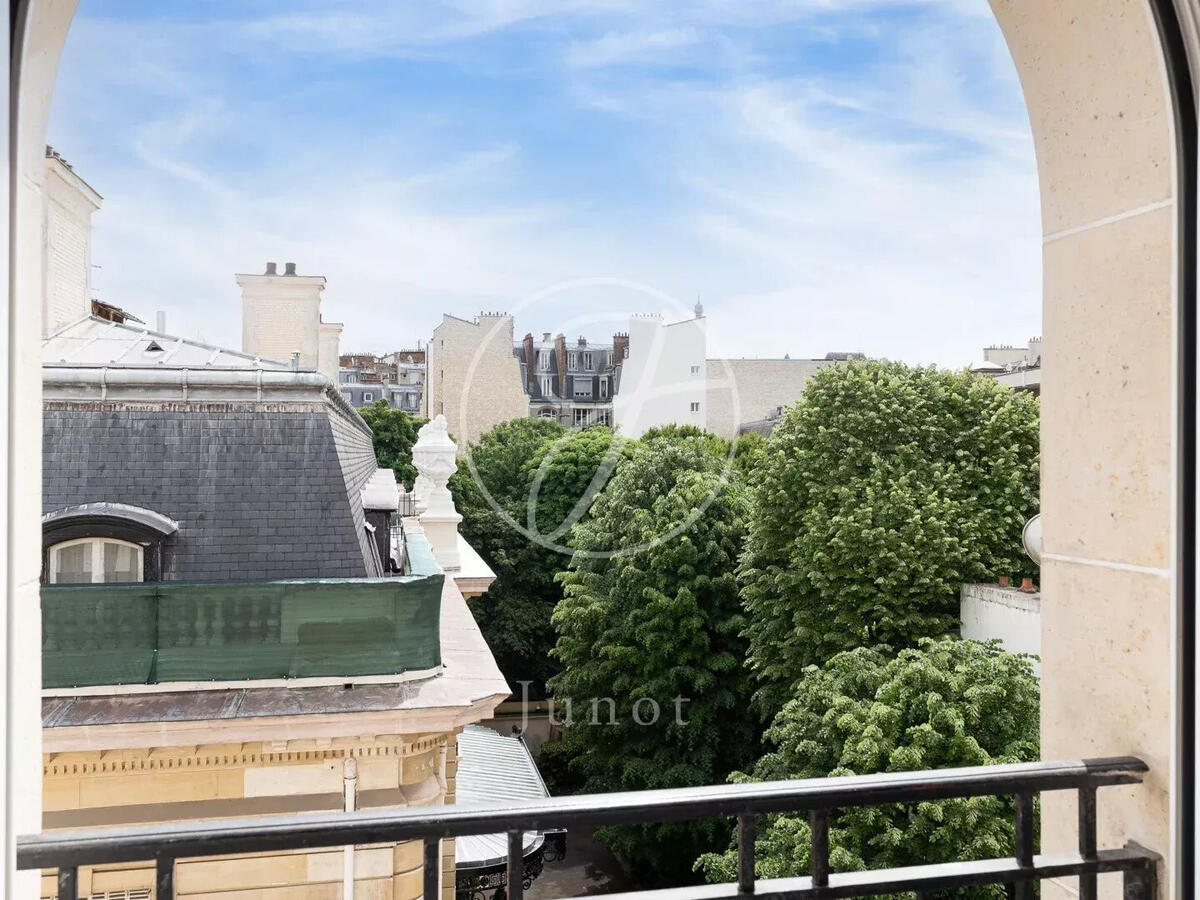 Apartment Paris 16e