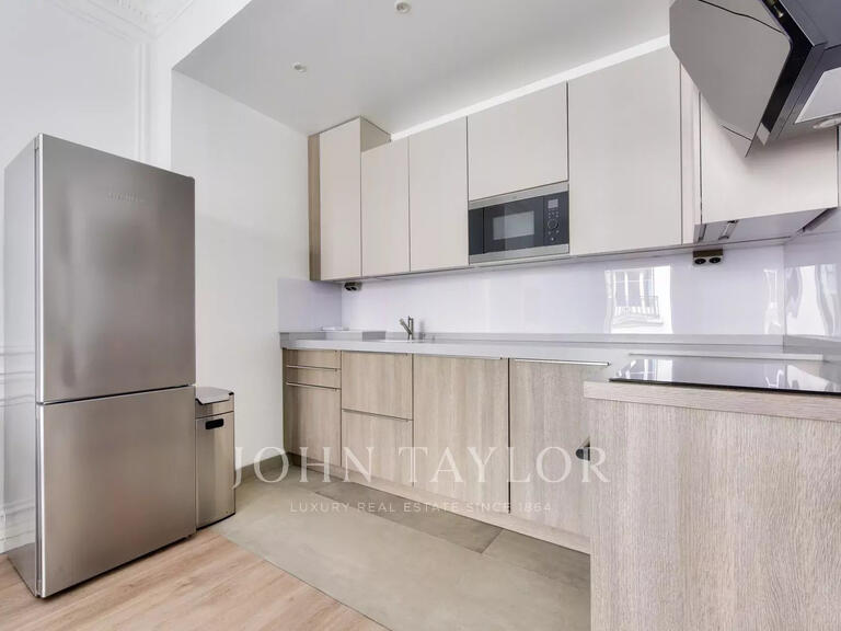 Appartement Paris 16e - 3 chambres - 203m²