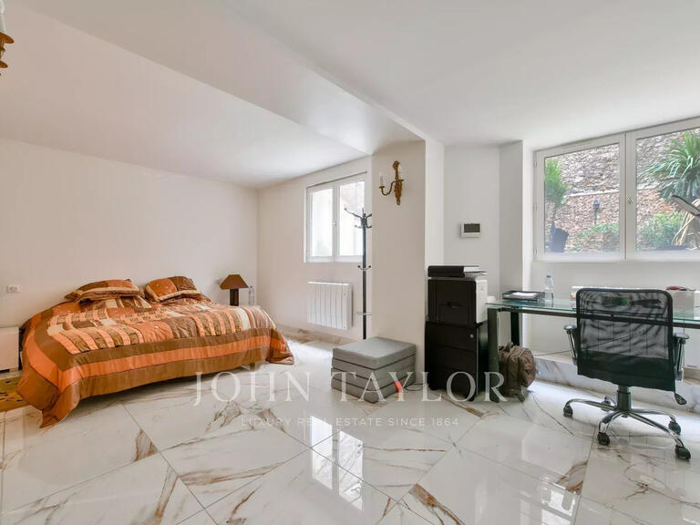 Appartement Paris 16e - 3 chambres - 203m²