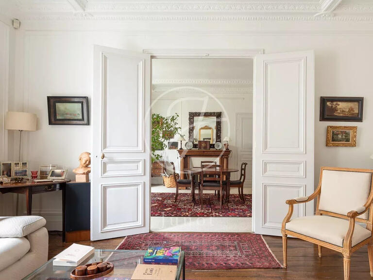 Appartement Paris 16e - 1 chambre - 90m²