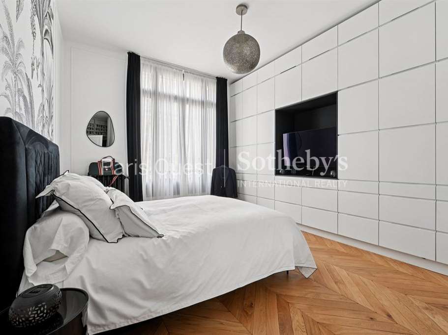 Apartment Paris 16e