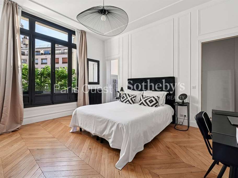 Apartment Paris 16e