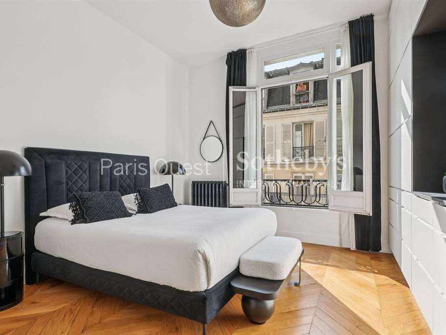 Apartment Paris 16e