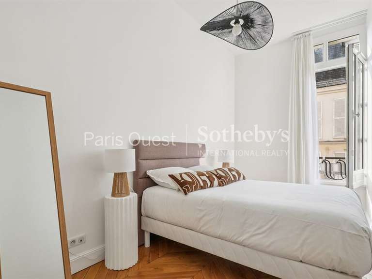 Apartment Paris 16e - 6 bedrooms - 247m²