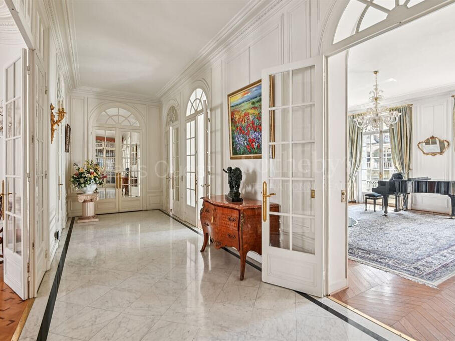 Apartment Paris 16e