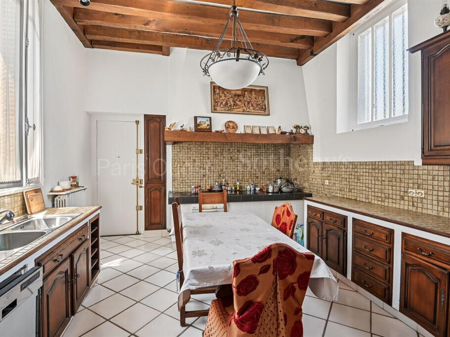 Apartment Paris 16e