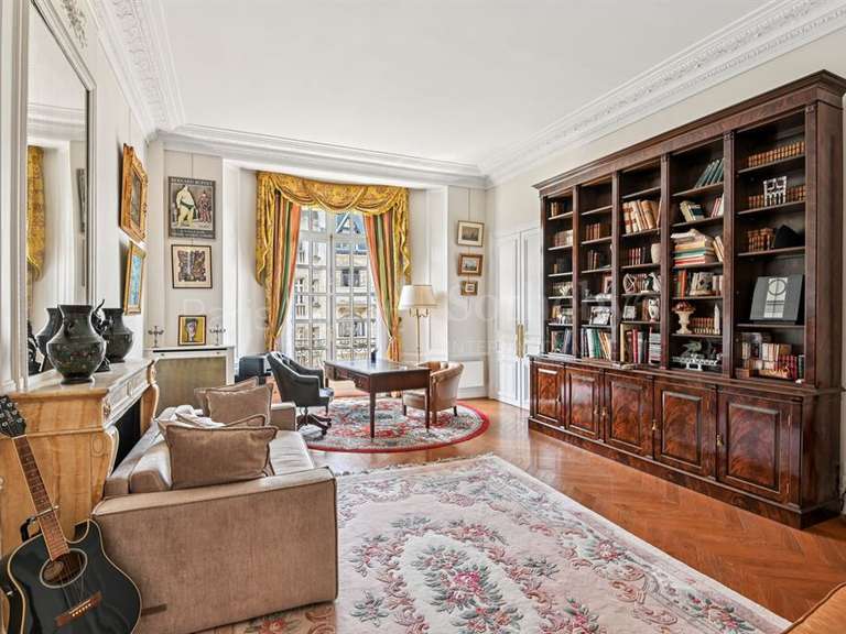 Apartment Paris 16e - 5 bedrooms - 355m²
