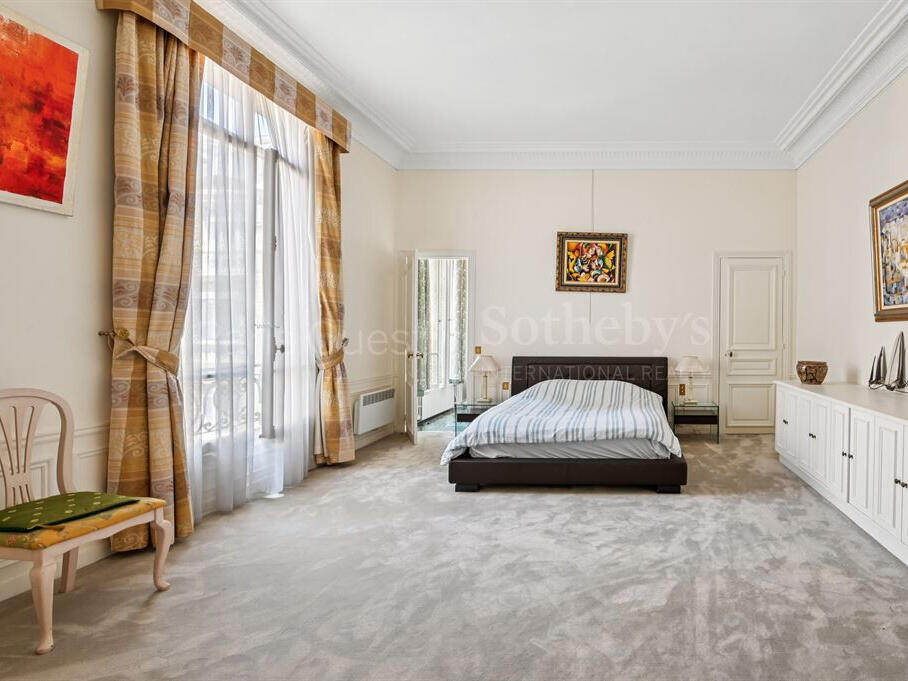 Apartment Paris 16e