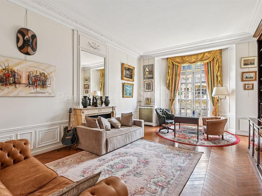 Apartment Paris 16e