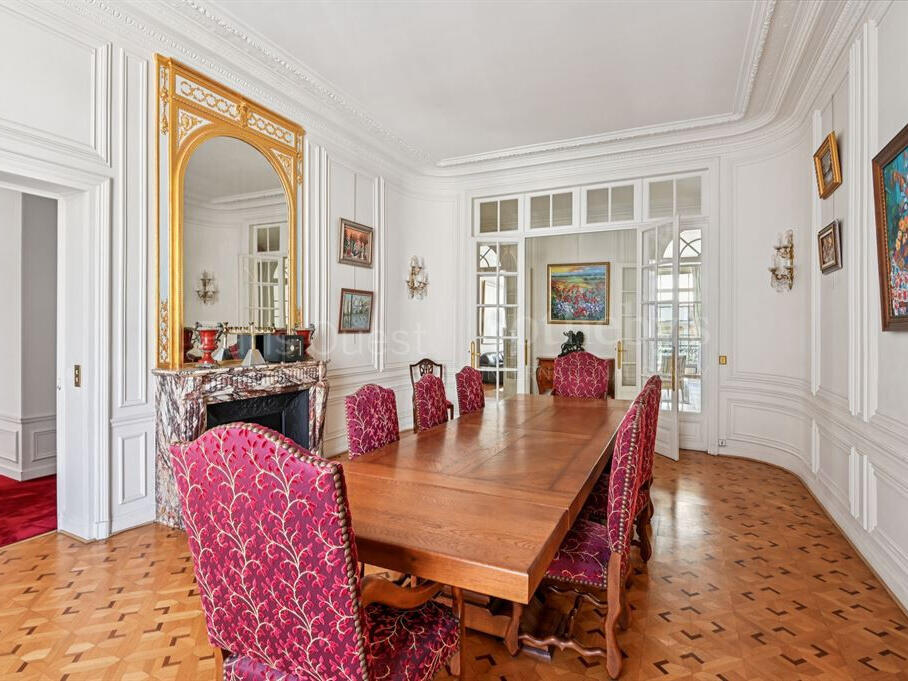 Apartment Paris 16e