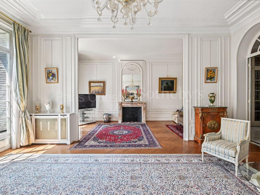 Apartment Paris 16e