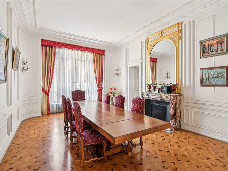 Apartment Paris 16e