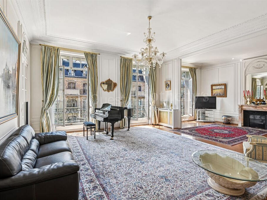 Apartment Paris 16e