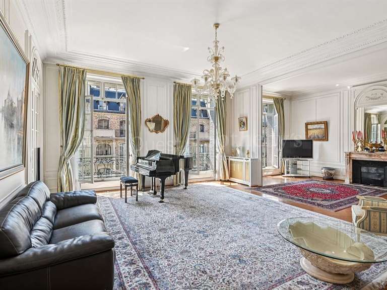 Apartment Paris 16e - 5 bedrooms - 355m²