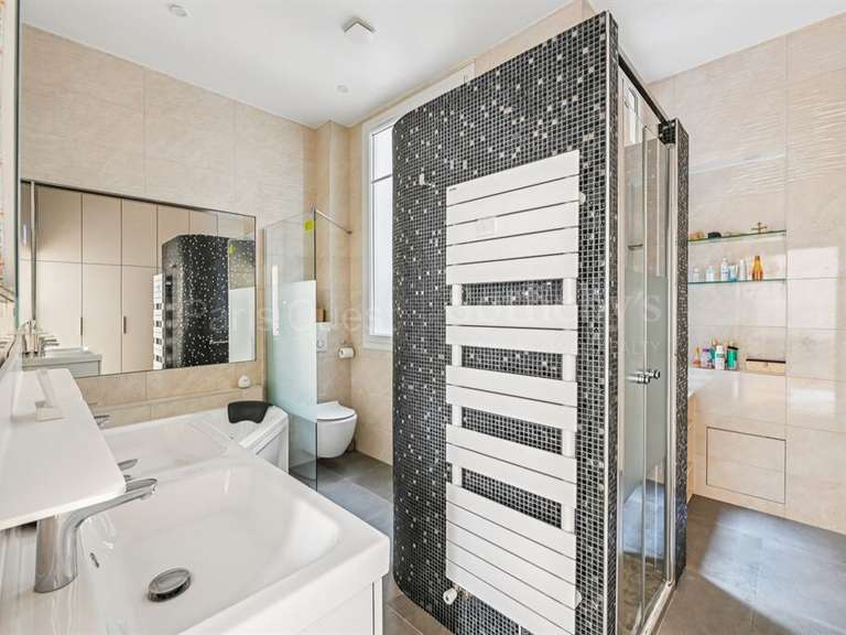 Apartment Paris 16e - 3 bedrooms - 148m²
