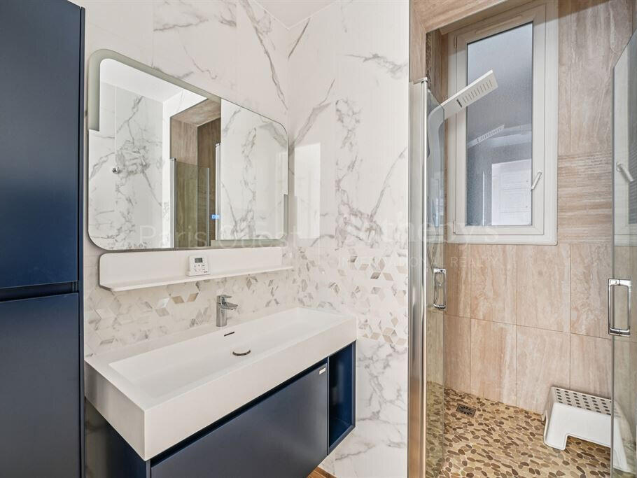 Apartment Paris 16e