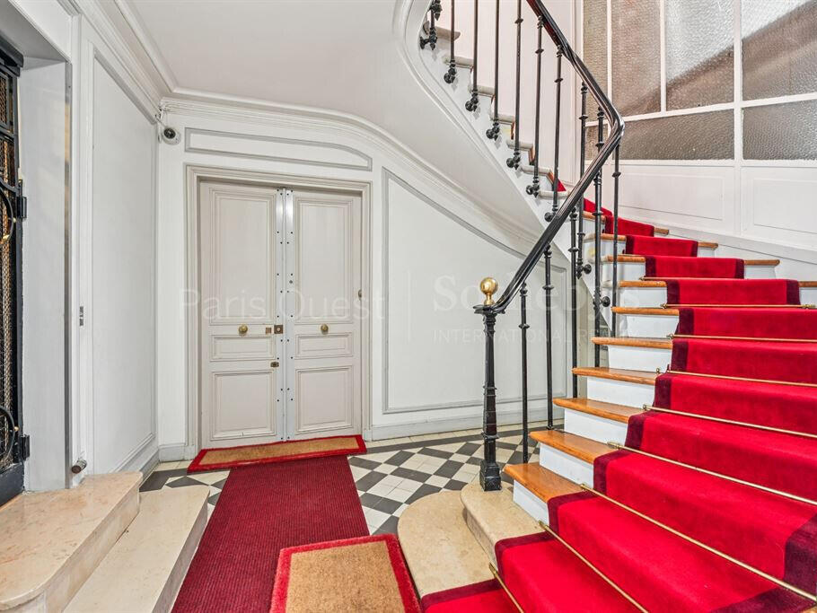 Apartment Paris 16e