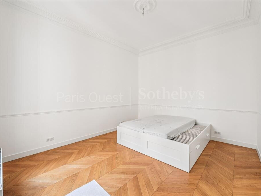 Apartment Paris 16e