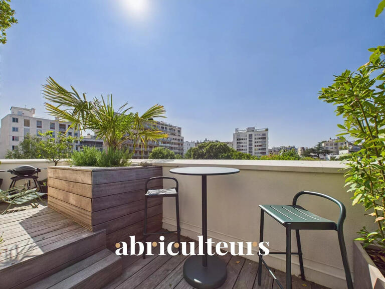 Appartement Paris 16e - 3 chambres - 147m²