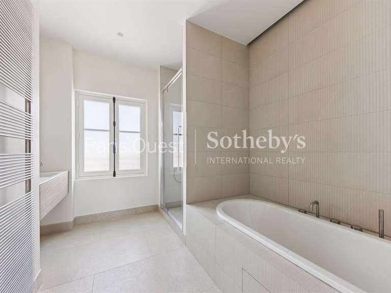 Apartment Paris 16e - 4 bedrooms - 281m²