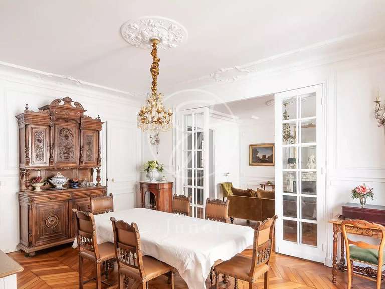 Apartment Paris 16e - 3 bedrooms - 144m²