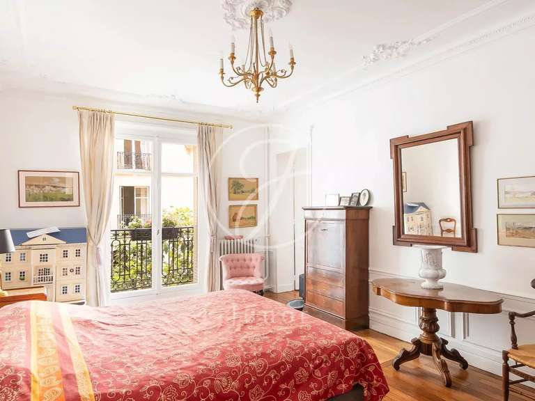 Apartment Paris 16e - 3 bedrooms - 144m²
