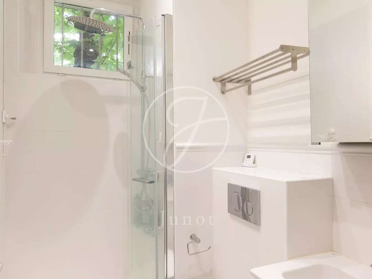 Apartment Paris 16e