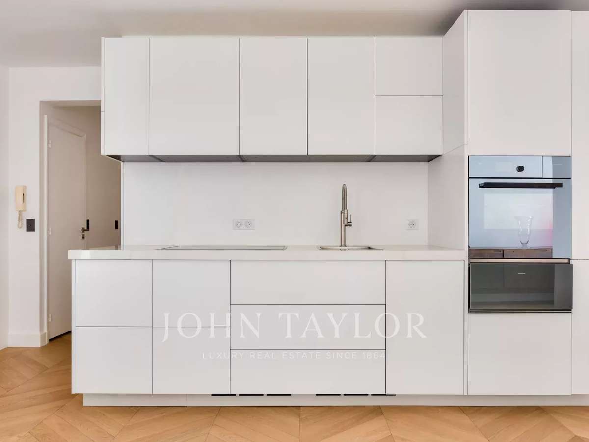 Apartment Paris 16e