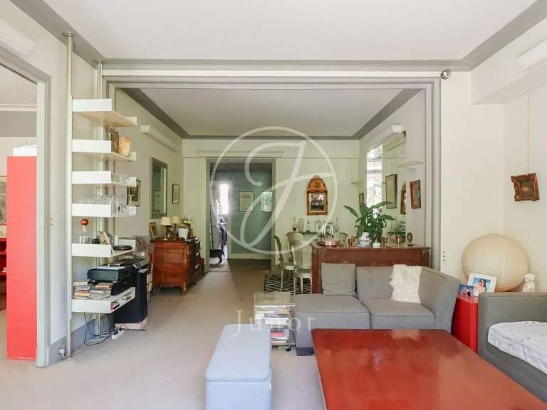 Appartement Paris 16e - 3 chambres - 166m²
