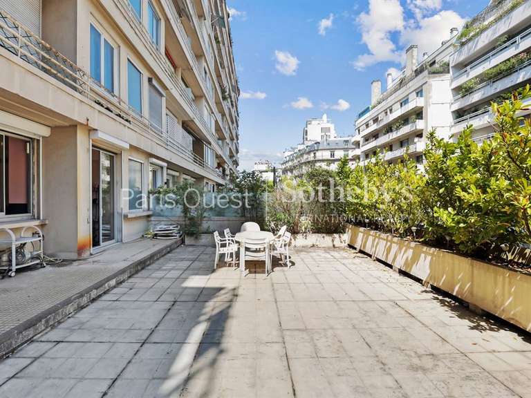Apartment Paris 16e - 3 bedrooms - 151m²