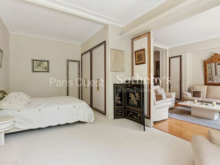 Apartment Paris 16e - 3 bedrooms - 151m²