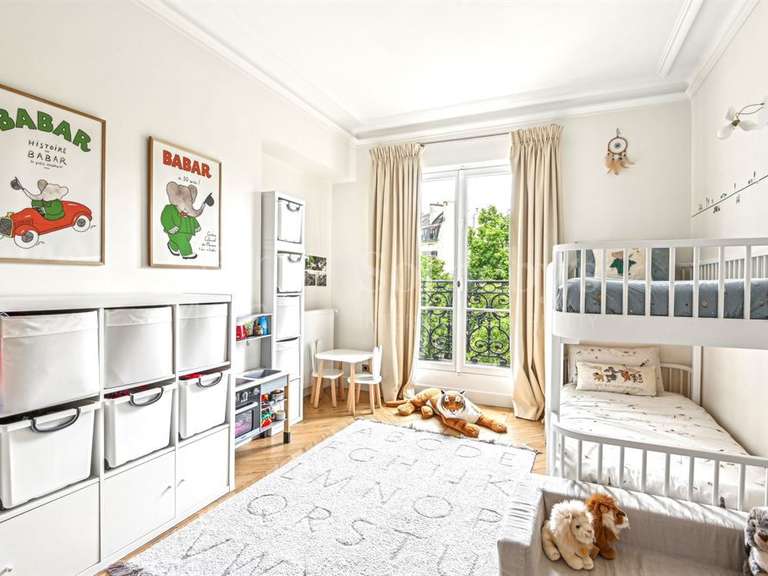 Apartment Paris 16e - 3 bedrooms - 130m²