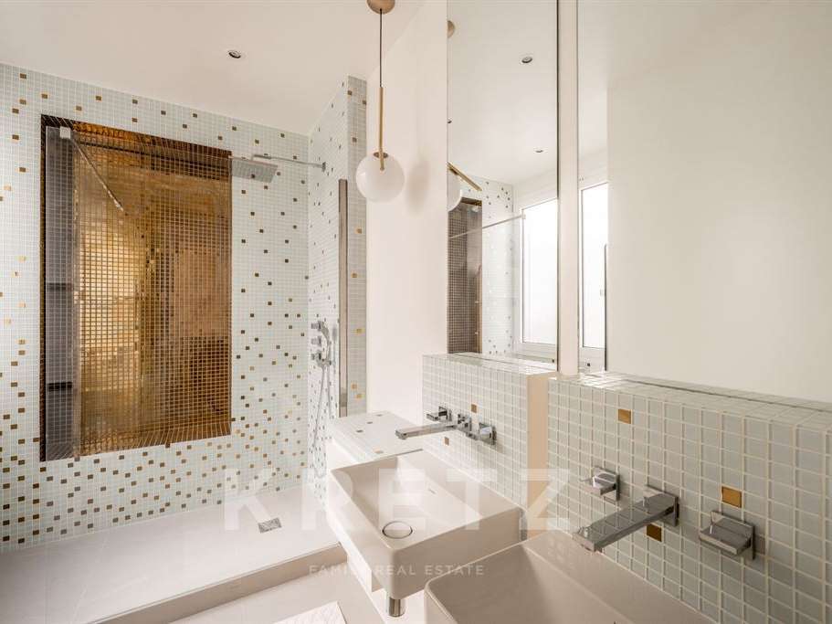 Apartment Paris 16e