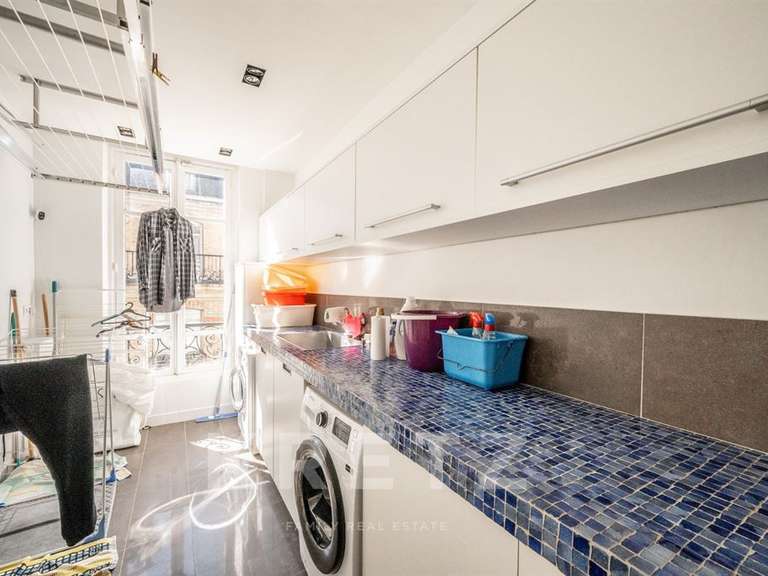 Appartement Paris 16e - 4 chambres - 330m²