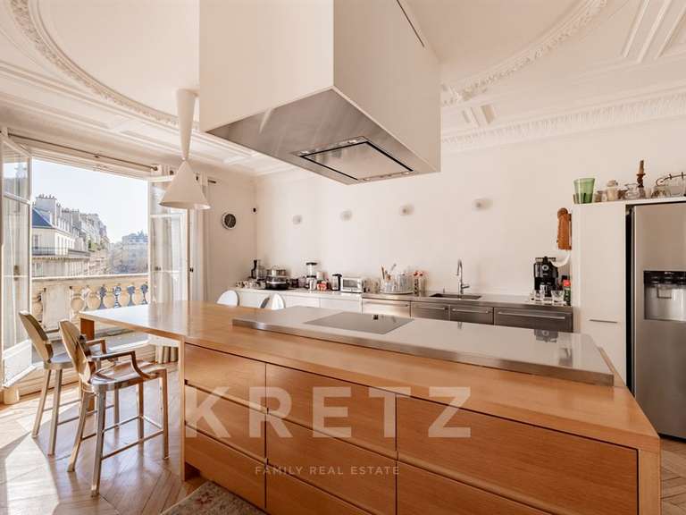Appartement Paris 16e - 4 chambres - 330m²