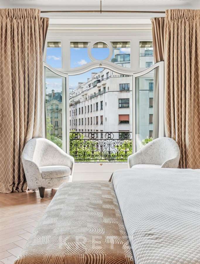 Apartment Paris 16e