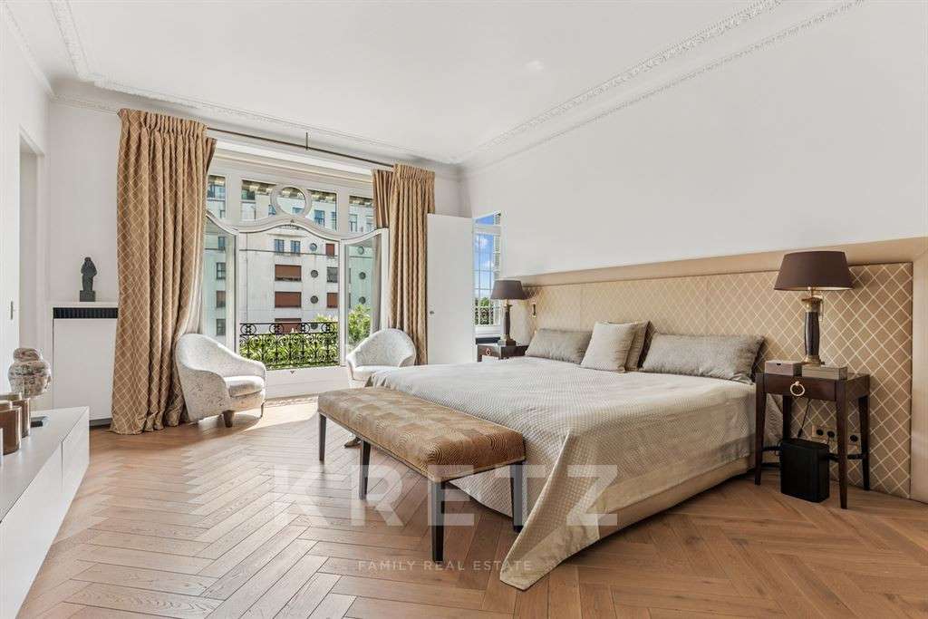 Apartment Paris 16e