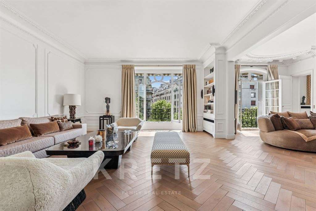 Apartment Paris 16e