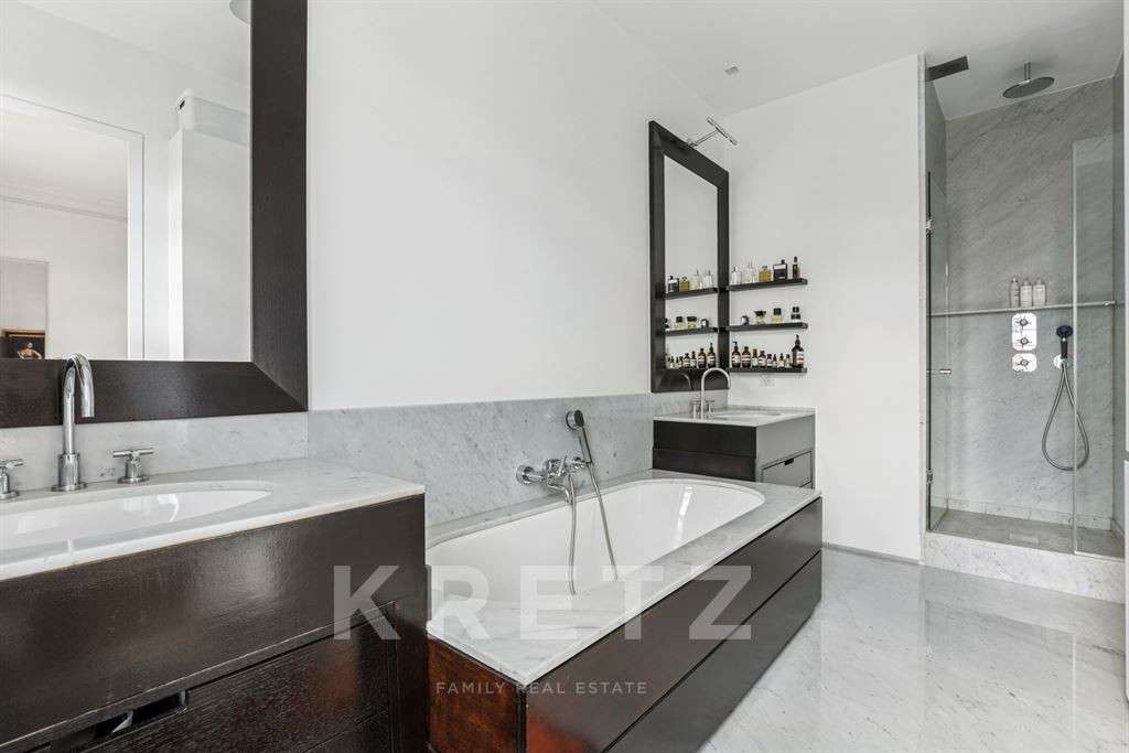 Apartment Paris 16e