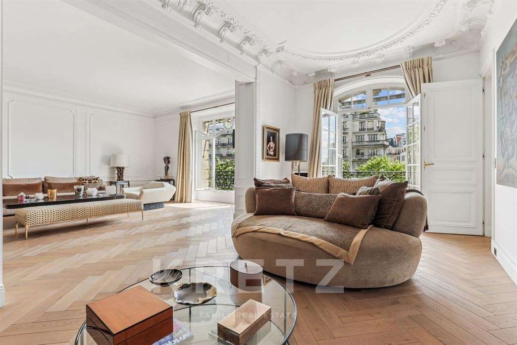 Apartment Paris 16e