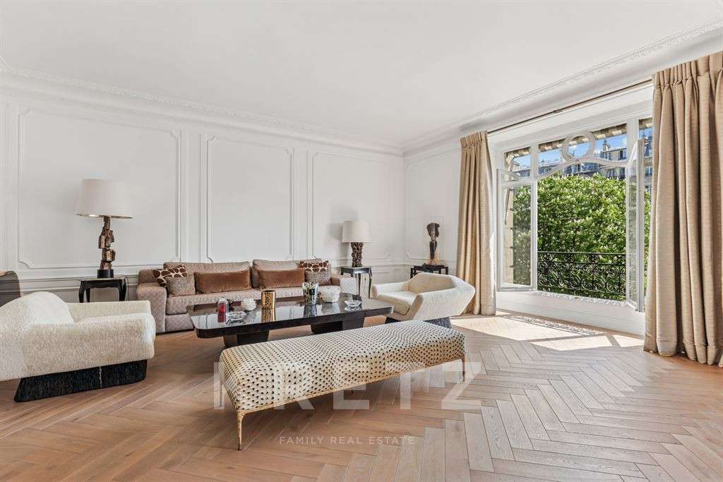 Apartment Paris 16e