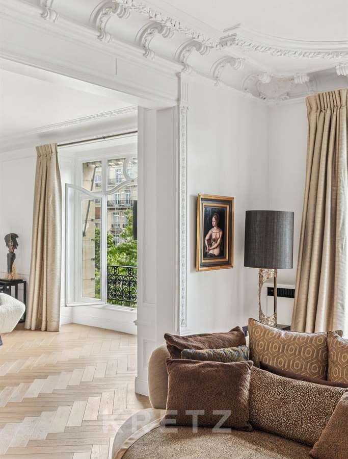 Apartment Paris 16e