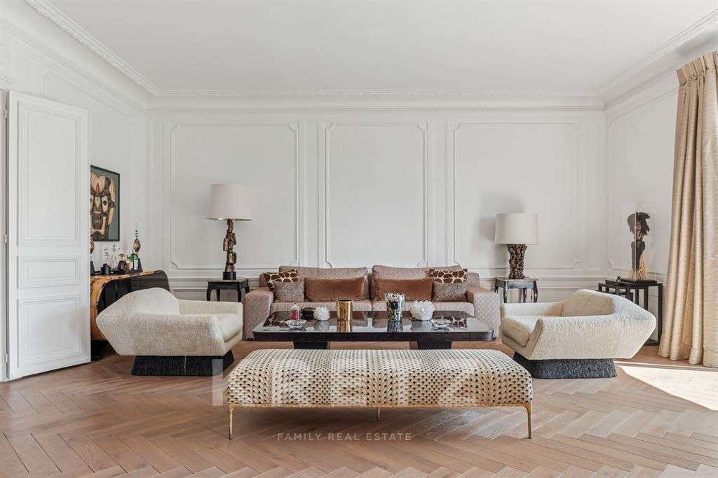 Apartment Paris 16e
