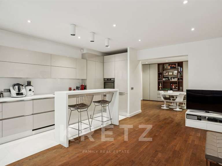 Appartement Paris 16e - 2 chambres - 86m²
